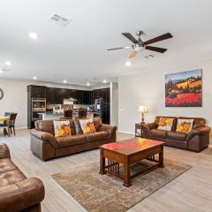 Modern 4BR 3 Baths Free Parking Great Location