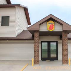 Super 8 by Wyndham Williston ND