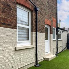 The Quay & Coast Escape