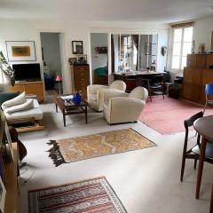 Charming 3-room bright Canal Saint-Martin