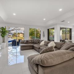 Waterview Family Villa Sleeps 10 BBQ Kayaks & Games