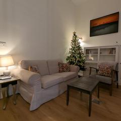 Entire floor with back yard