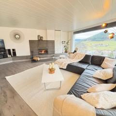 Serenity Stay Baiersbronn Kamin und Schwarzwaldblick