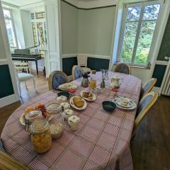 Chambre Perce-Neige, Les Roches Fleuries