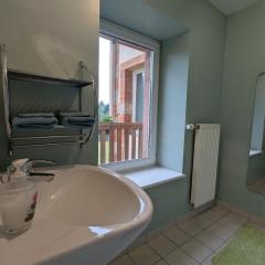 Chambre Perce-neige, Maison d'hôtes Les Accacias