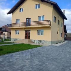 Pensiunea Maria-Mihaela