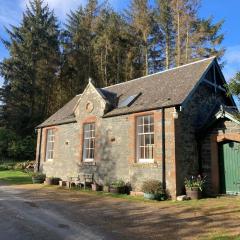 2 Bed in Drumelzier CA366