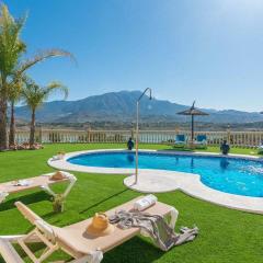 Cortijo Angela Viñuela by Ruralidays