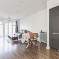 Modern two-bedroom flat fully equipped