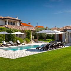 Rustic villa Inga with pool and grill in Buje