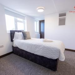 Luxury 9-Bed Contractor Home with Ensuite Rooms