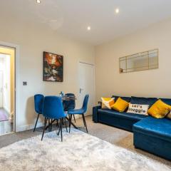 Stunning 3 Bedroom Home in Newcastle-under-Lyme with Garden