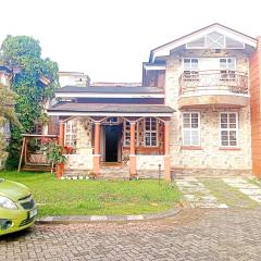 Home Stay Villa Kota Bunga Q4-17