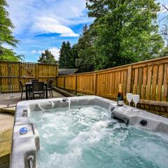 Birch Lodge 18 with Hot Tub