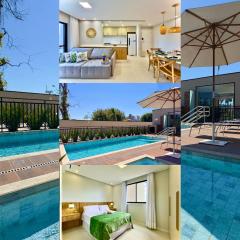 Apto 2 Quartos com Piscina, Ar-Condicionado e Churrasqueira Privativa a 400m da Praia