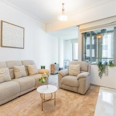 RH- Marina Living- Chic Ocean Heights 3BR with Panoramic Views