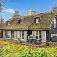 Beach Access Holiday Home in Hornbaek