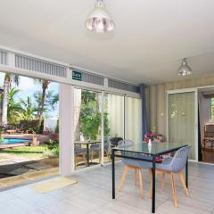 Rusty Pelican - Lazy Lizard Container Home.