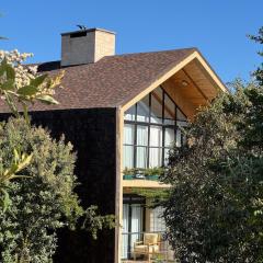 Idan Barn Suites And Café