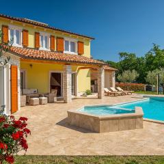 Activity villa Gardenia with pool in Tinjan
