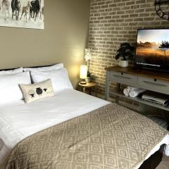 Cosy, Charming Apartment within 5 min walk of beach, train and shops