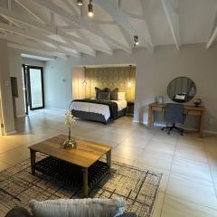Luxe Stay Somerset West 4