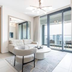 Prime 1BR with Marina Views and Beach Access