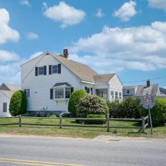 Hank's Hideaway by Bayley Vacation Rentals