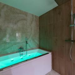 Spa & Relaxation 15 min from Lyon - Noomi Suite