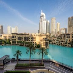 Stunning 2BR with Fountain View at The Residences