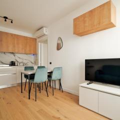 Bright flat with balcony in Corso Vercelli area