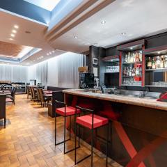 Jet Hotel, Sure Hotel Collection by Best Western