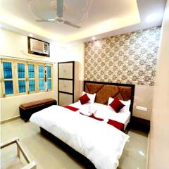 Premimum Hotel Parkash Residency - in Varanasi with Best Facility#Parking-#Airconditioning-#Lift#