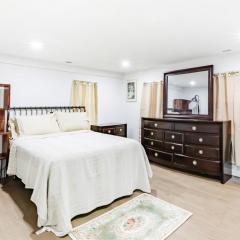 Fresh 2BR Duplex • Pets Welcome