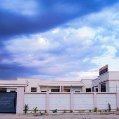 Giovanna Executive Lodge