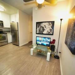 Tranquil Getaway With Pool & Balcony