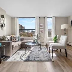 Contemporary, cozy & easy to Rocky Mountains from Calgary !