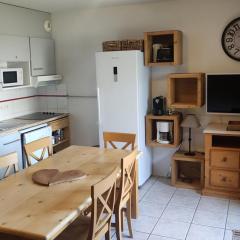 Chalet duplex 3 pièces pour 7 pers. avec terrasse et parking gratuit - FR-1-863-14