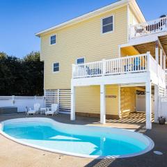 Corolla Getaway with Private Pool 5 mins to Beach