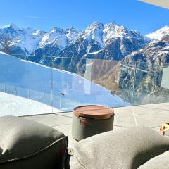 Luxury Studio Ski and Mountain Views