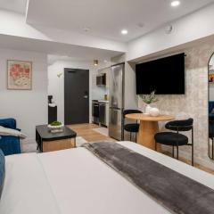 Casa Hotels McCaul- Brand-New Basement Suite Studio
