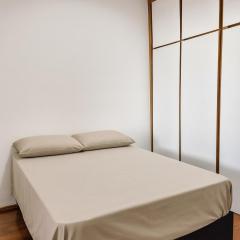 Studio Privativo 3 min Centro para 4 pessoas com 2 quartos ar condicionado