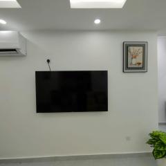 Luxurious Oceanfront Stays Nyali with Pool & AC