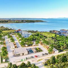 Beautiful Home In Privlaka