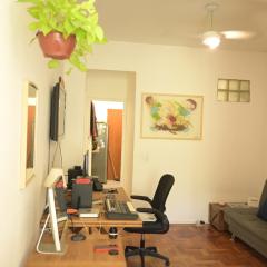 Quarto e sala amplo e completo Humaitá Botafogo