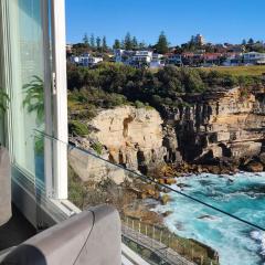 Diamond Bay Cliff Apartment & Coastal Walks