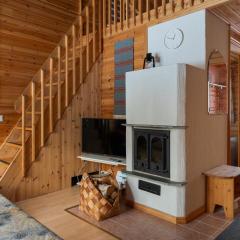 Arctic Nook House by Aavalevi