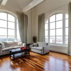 2BR Penthouse • Gym • Near Harbor & Stadiums