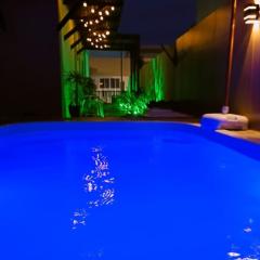 Casa 4 quartos condomínio frente mar com piscina e area gourmet