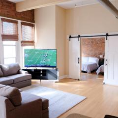 Top Floor Loft 4 Bedrooms and 2 000 sq ft